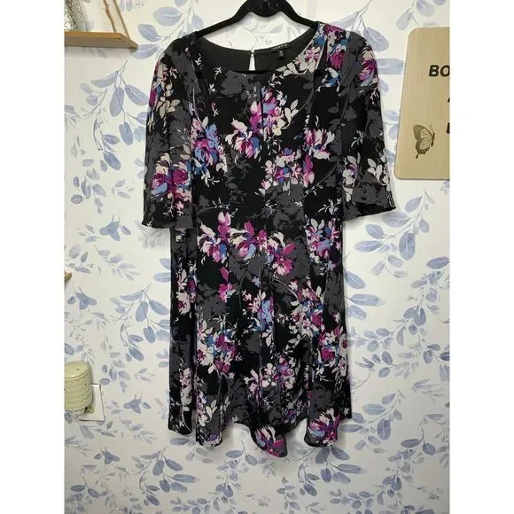 Torrid Size 10 Floral Short Sleeve Dress - Picture 1 of 8